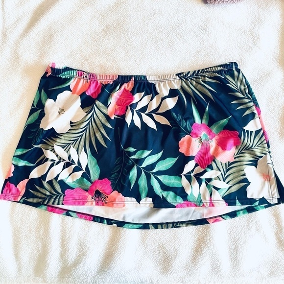 NWT Lane Bryant Women’s Size 10 Navy Tropical Swim Skirt Bottoms 🌺🌊 - Picture 3 of 7